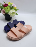 Klapki basenowe damskie (36-41)