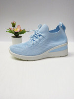 Buty sportowe damskie
