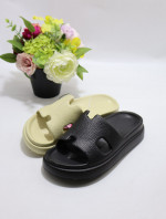 Klapki basenowe damskie (36-41)