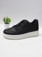 Buty sportowe damskie