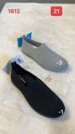 Buty sportowe damskie
