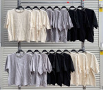 Swetry damskie (towar włoski)