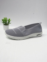 Buty sportowe damskie