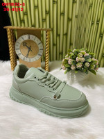 Buty sportowe damskie