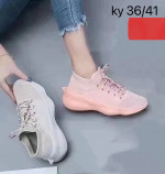 Buty sportowe damskie