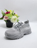 Buty sportowe damskie