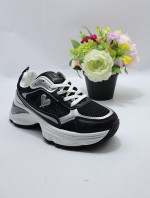 Buty sportowe damskie