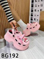Klapki basenowe damskie (36-41)
