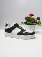 Buty sportowe damskie