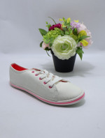 Buty sportowe damskie