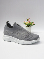 Buty sportowe damskie