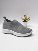 Buty sportowe damskie