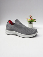 Buty sportowe damskie