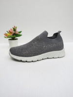 Buty sportowe damskie