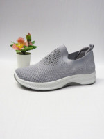 Buty sportowe damskie